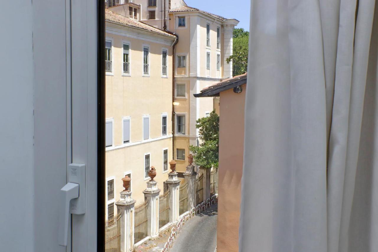 Youroom Corsini Rome Bagian luar foto